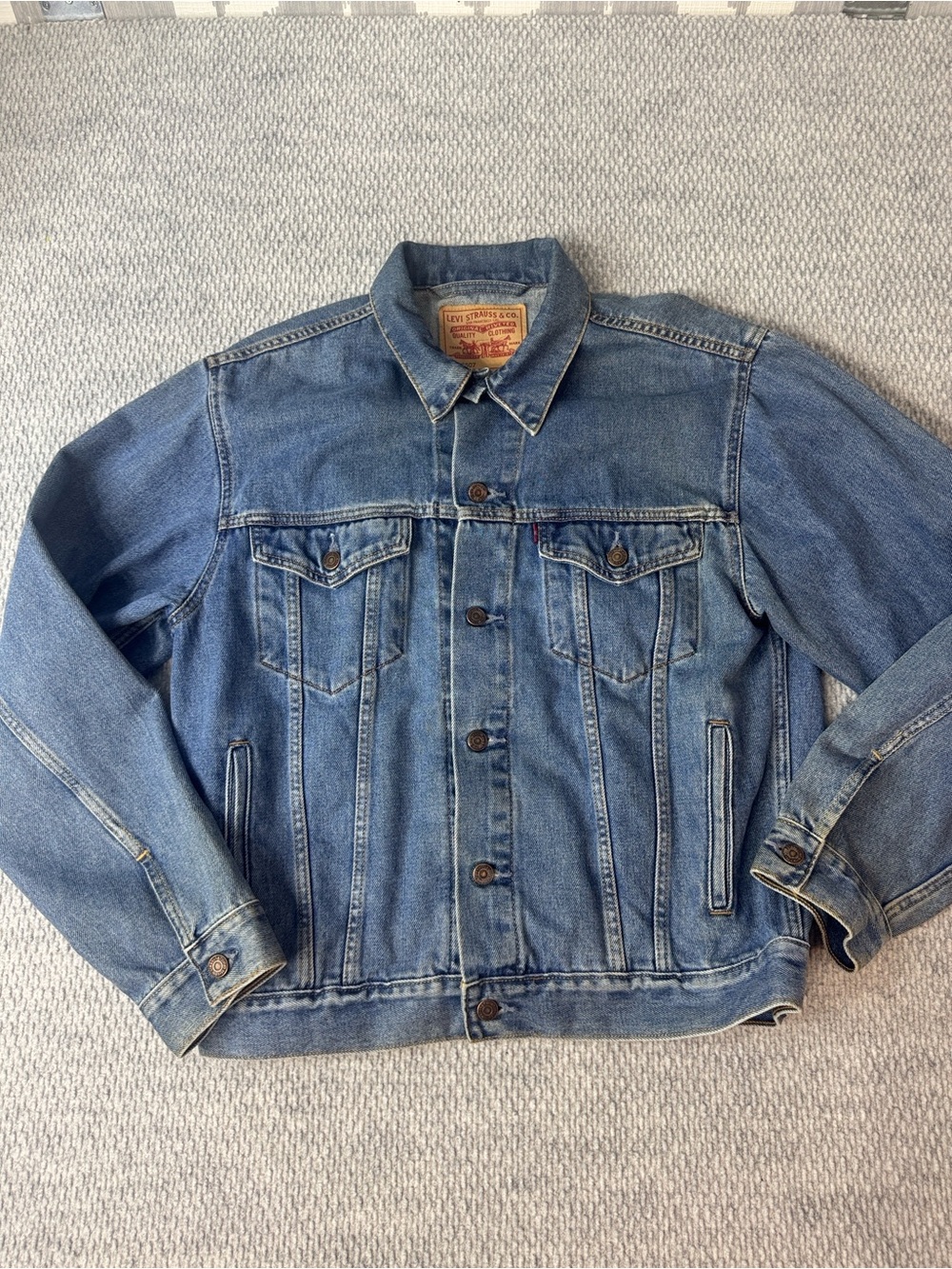 Levi’s Jean Jacket 70507 Standard Trucker Sz M Mens